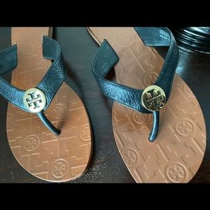 Tory Burch Thora flats